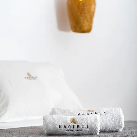 Bed & Breakfast Kasteli Luxury Perissa (Santorini)