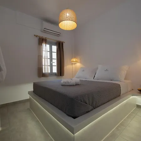 Nocleg ze śniadaniem Kasteli Luxury Perissa (Santorini)