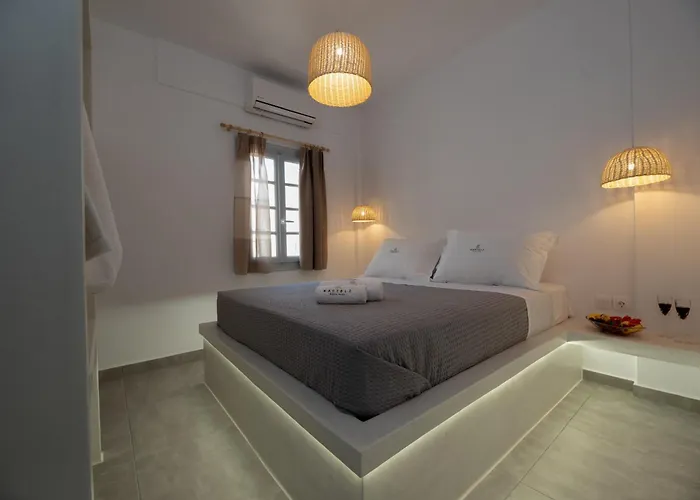 Bed & Breakfast Kasteli Luxury Perissa (Santorini)