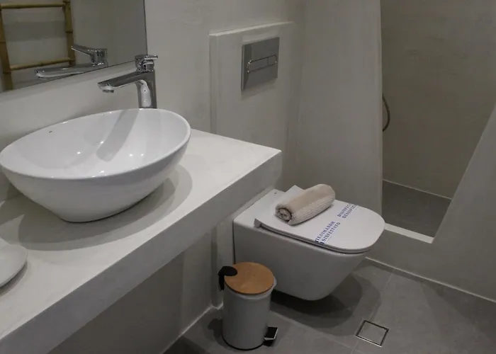 Bed & Breakfast Kasteli Luxury Perissa (Santorini)